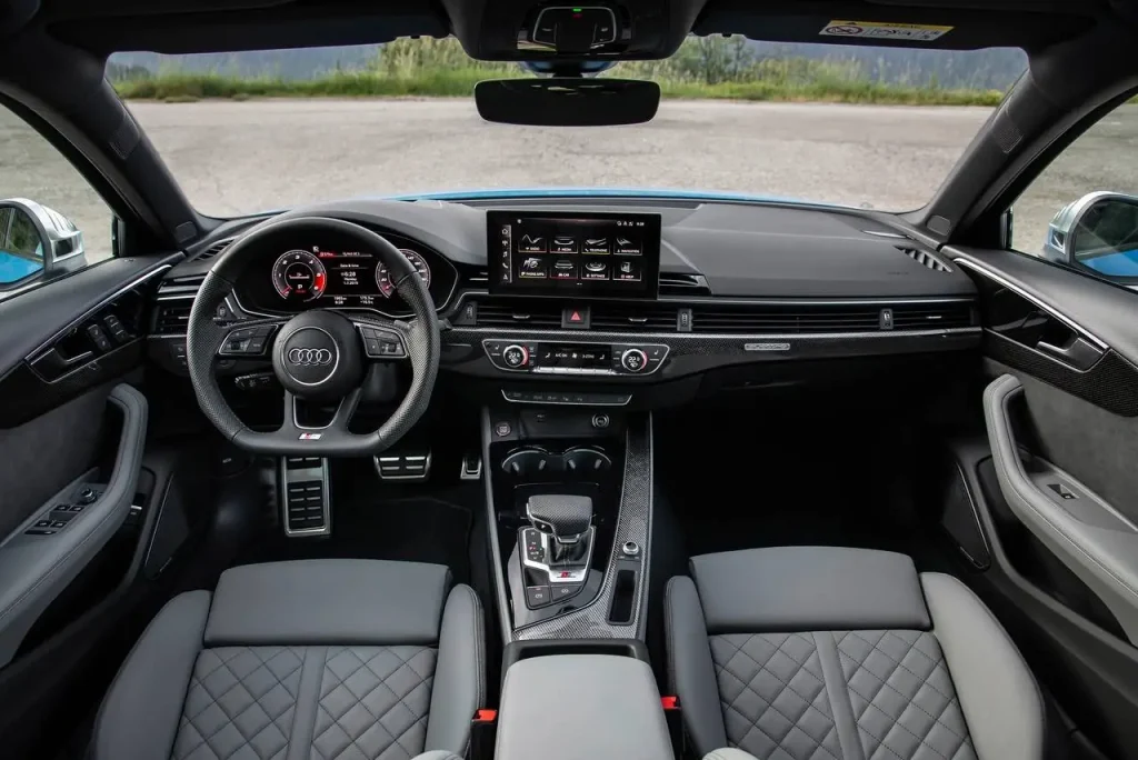 2025 Audi S4 Interior